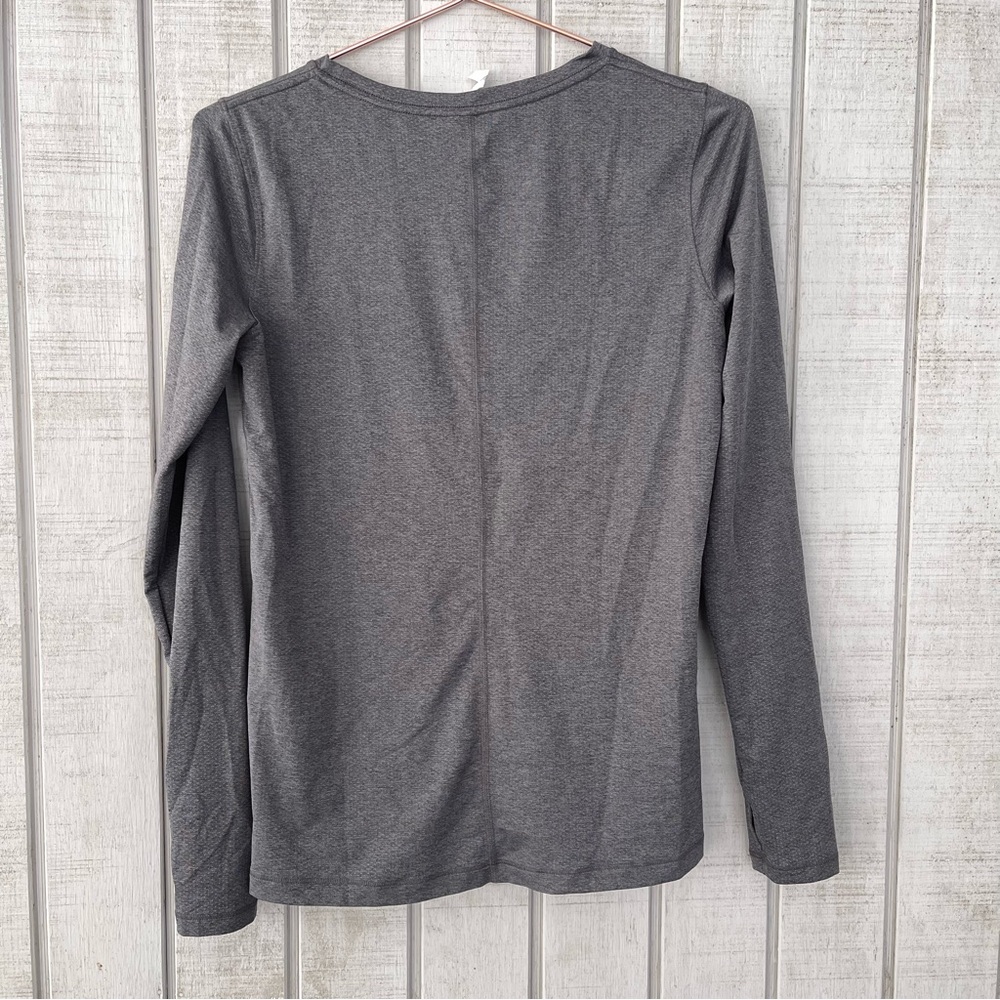 🩶 Under Armour HeatGear Grey Base Layer Top S Athletic Athleisure - Picture 5 of 5